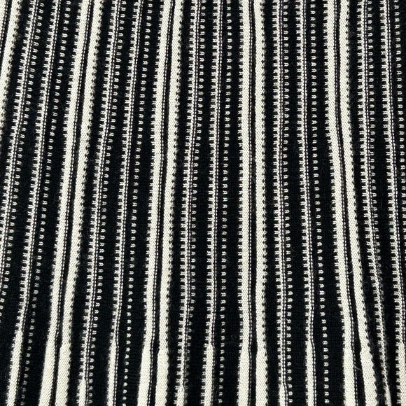 Pure Collection cashmere and wool Black and White A-Line Skirt - Picture 8 of 10